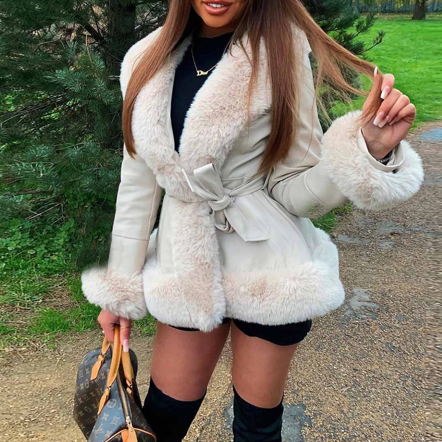 LM | Timeless and stylish coat
