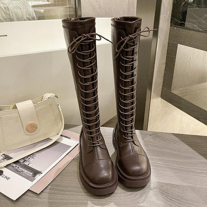LM | Airy and effortless boots