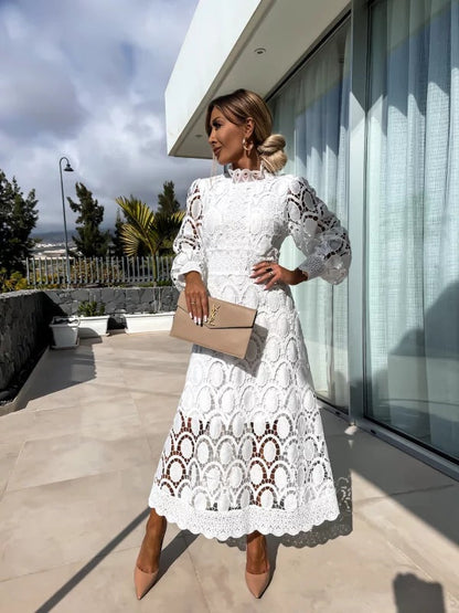 LM | Stylish midi dress in French lace