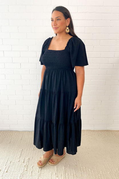 LM | Feminine off-shoulder midi dress