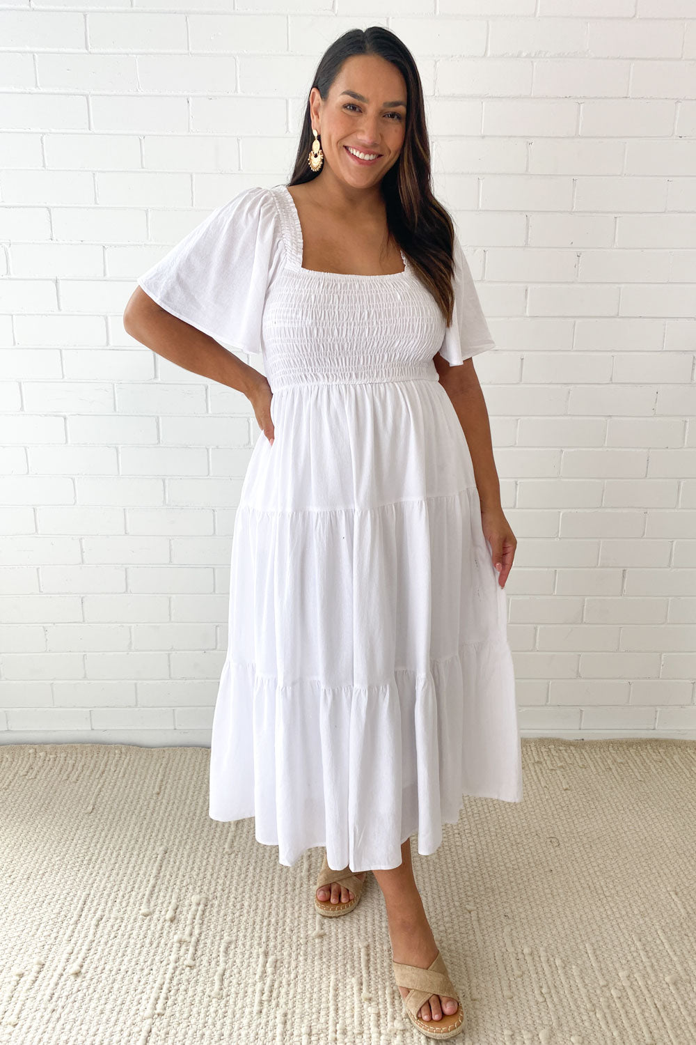 LM | Feminine off-shoulder midi dress