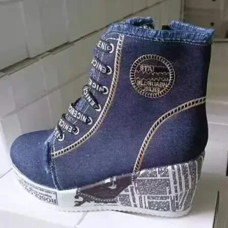 Versatile and Supportive Orthopedic Sneakers