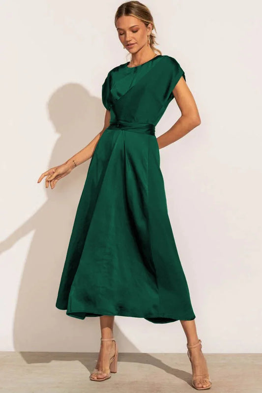 LM | chic midi dress for special occasions