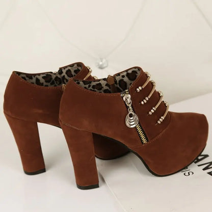 Tailored and Comfortable Orthopedic Heels