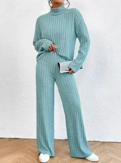 LM | Knitted pants and turtleneck sweater