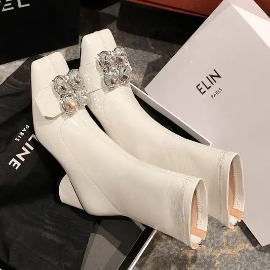 Versatile and Supportive Orthopedic Heels