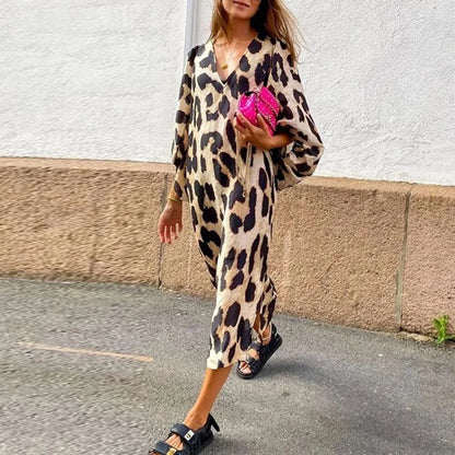 LM | Luxe midi dress with leopard print