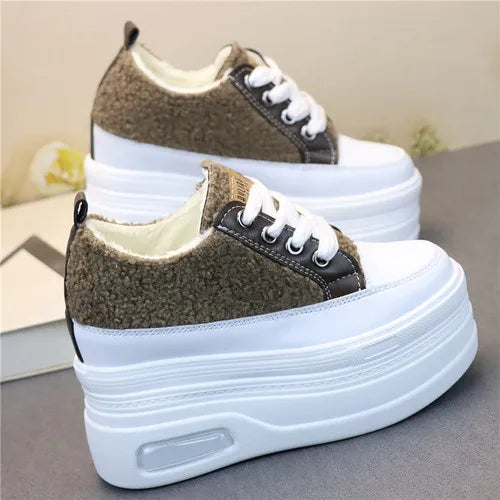 Casual and Supportive Orthopedic Sneakers