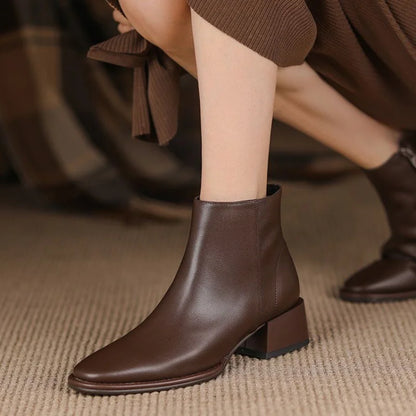 Tailored and Comfortable Orthopedic Heels