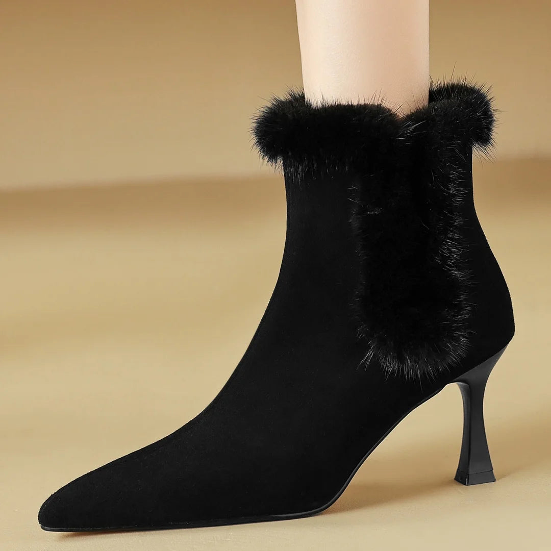 Durable and Supportive Orthopedic Boots