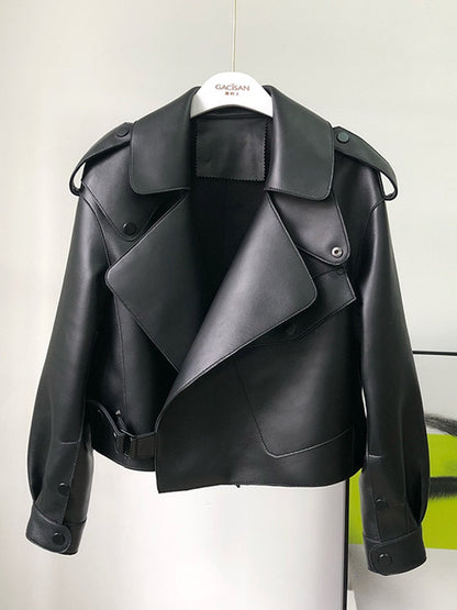 LM | Uncomplicated and trendy coat