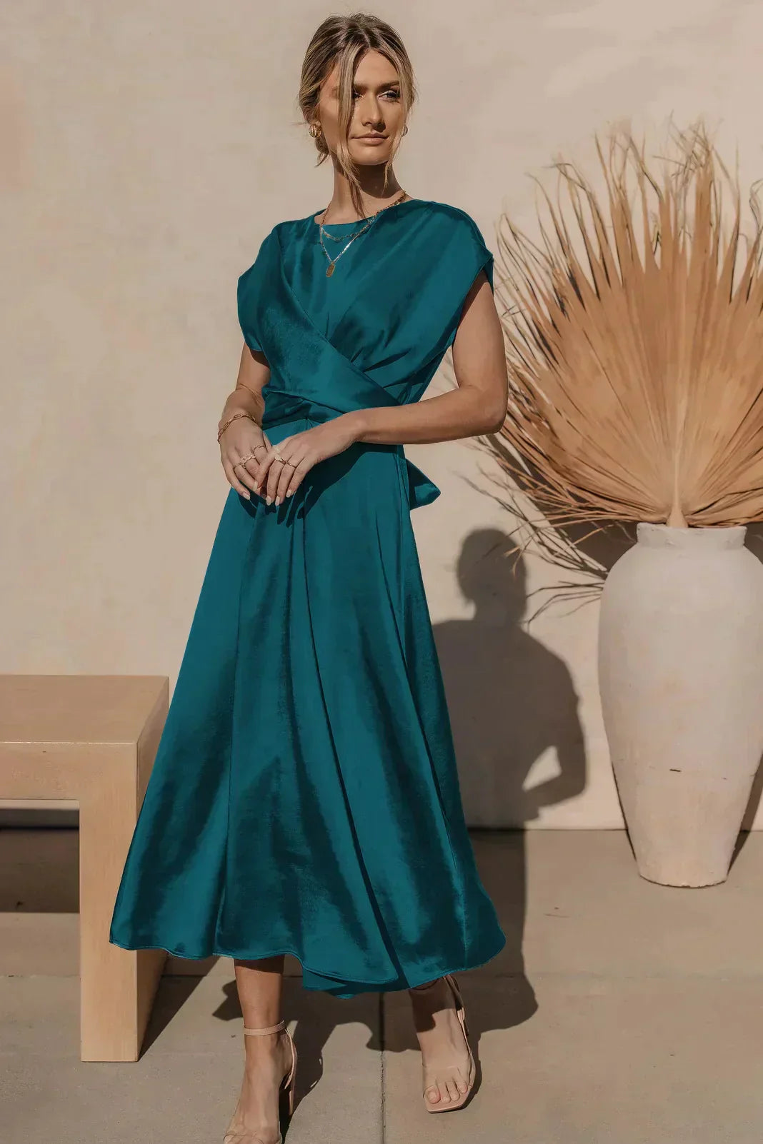 LM | chic midi dress for special occasions