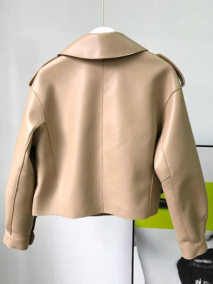 LM | Uncomplicated and trendy coat