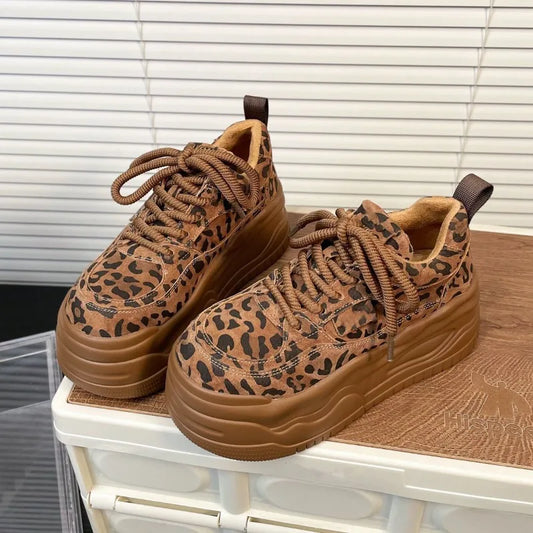 Comfortable and Fashionable Orthopedic Sneakers