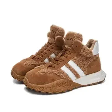 Tailored and Comfortable Orthopedic Boots