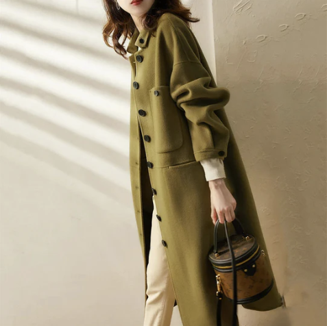 LM | Modern and fashionable coat