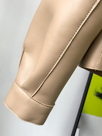 LM | Uncomplicated and trendy coat