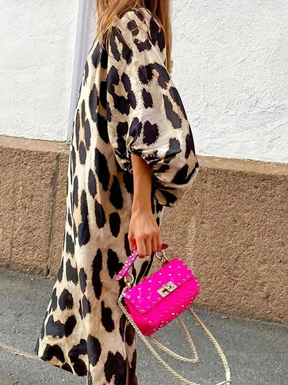 LM | Midi dress with leopard print and three-quarter sleeves