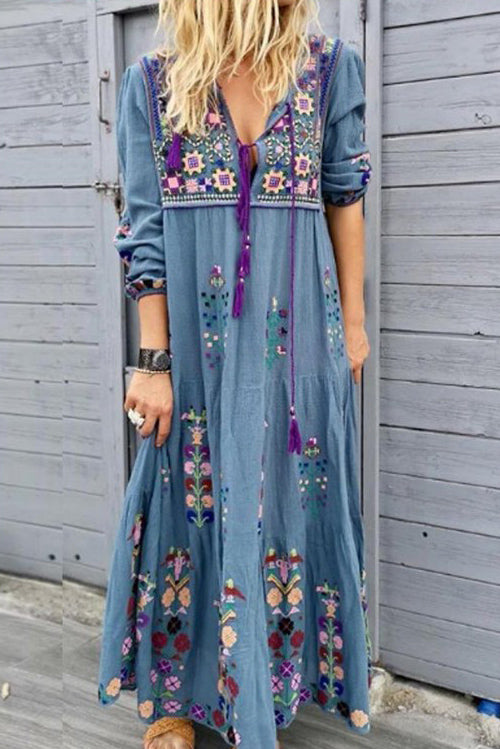 LM | V-neck maxi dress with tassel embroidery