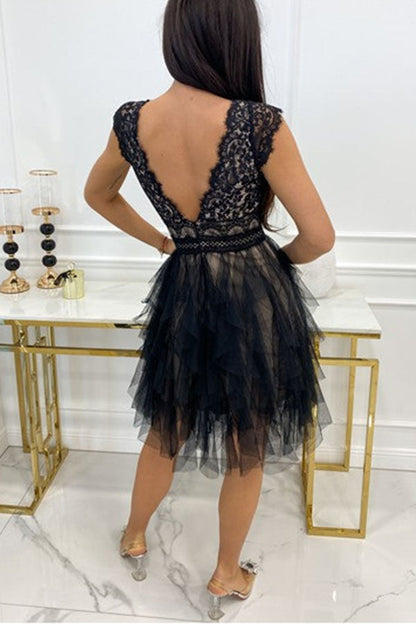LM | V-neckline Sleeveless lace midi dress