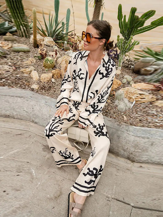 LM | LIGHT AND COMFORTABLE SATIN UNIQUE PRINT ELASTIC WAIST POCKET WIDE LEG PANTS