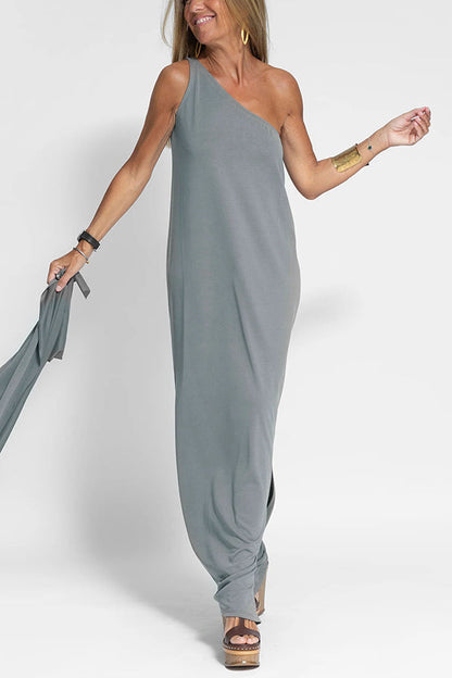 LM | Flawless and free one-shoulder maxi dress with relaxed slit