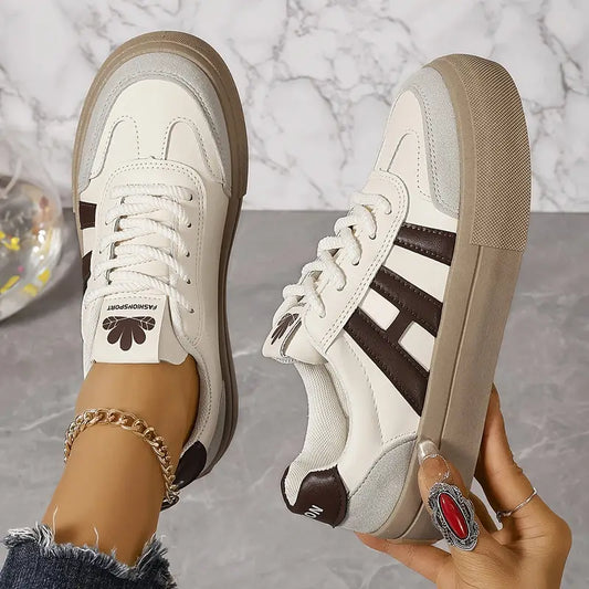 LM | Light and airy sneakers