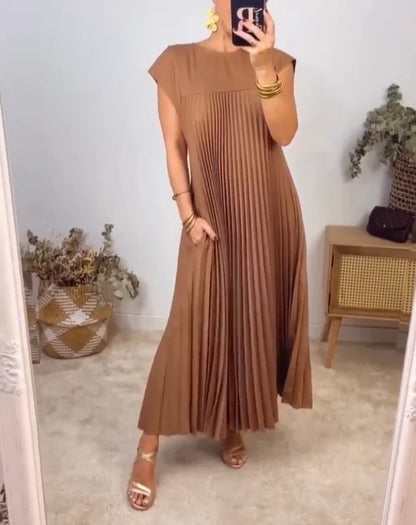 LM | Elegant pleated maxi dress