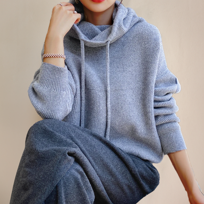 LM | Classic and elegant winter hoodie