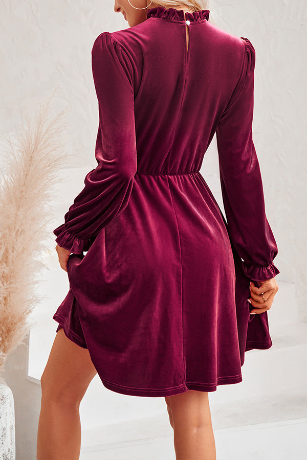 LM | Turtleneck long-sleeved velvet mini dress