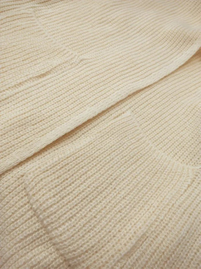 LM | Relaxed and timeless winter cardigan